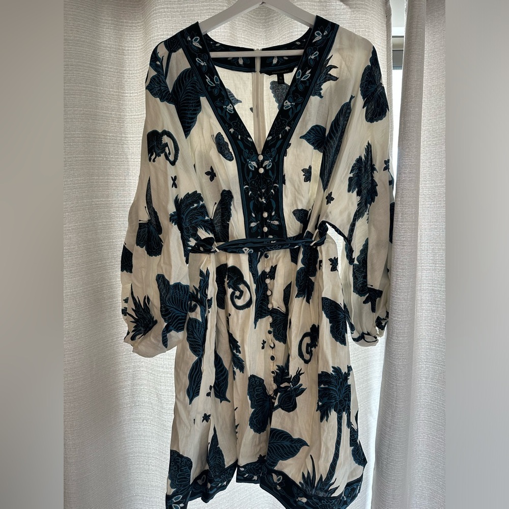 Banana Republic Balloon Sleeve Mini Dress Butterfly Print. Size 16.